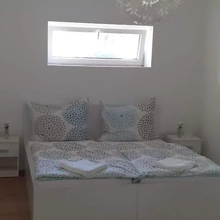 Ferienwohnung Panziozoenik Szekszárd Exterior foto